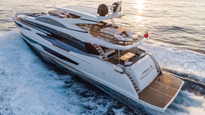 Pearl 95 production power yacht 13