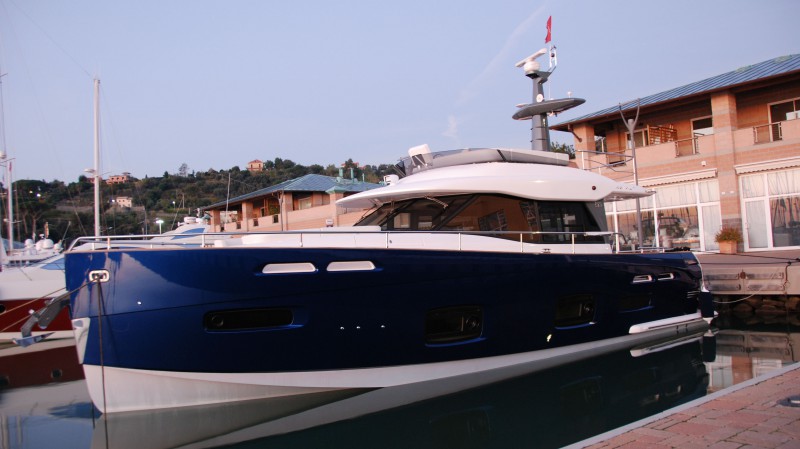 Azimut Magellano 50 production power yacht 2